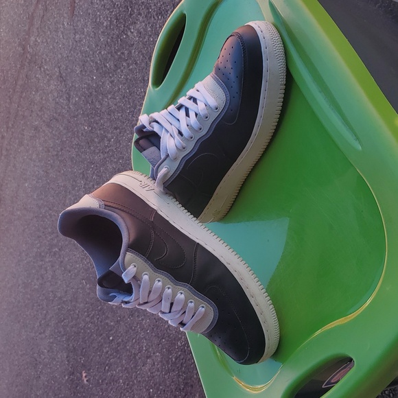 Nike Air Force 1 Low '07 LV8 1Black Pure Platinum , AO2439 002 Sz 10 - Picture 1 of 14